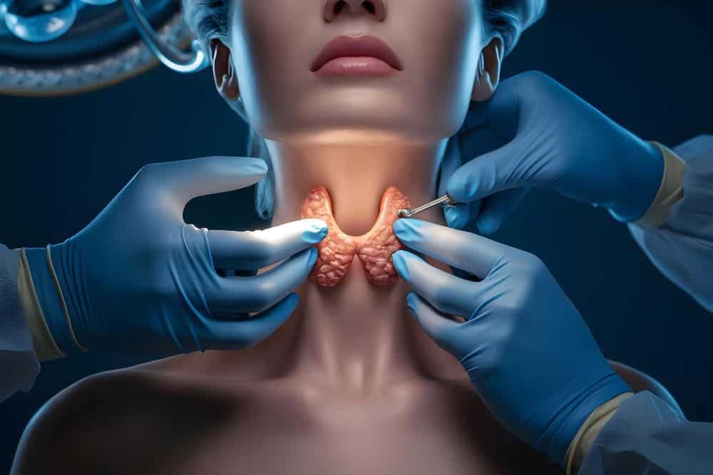 علاج عقد الغدة الدرقية بدون جراحة