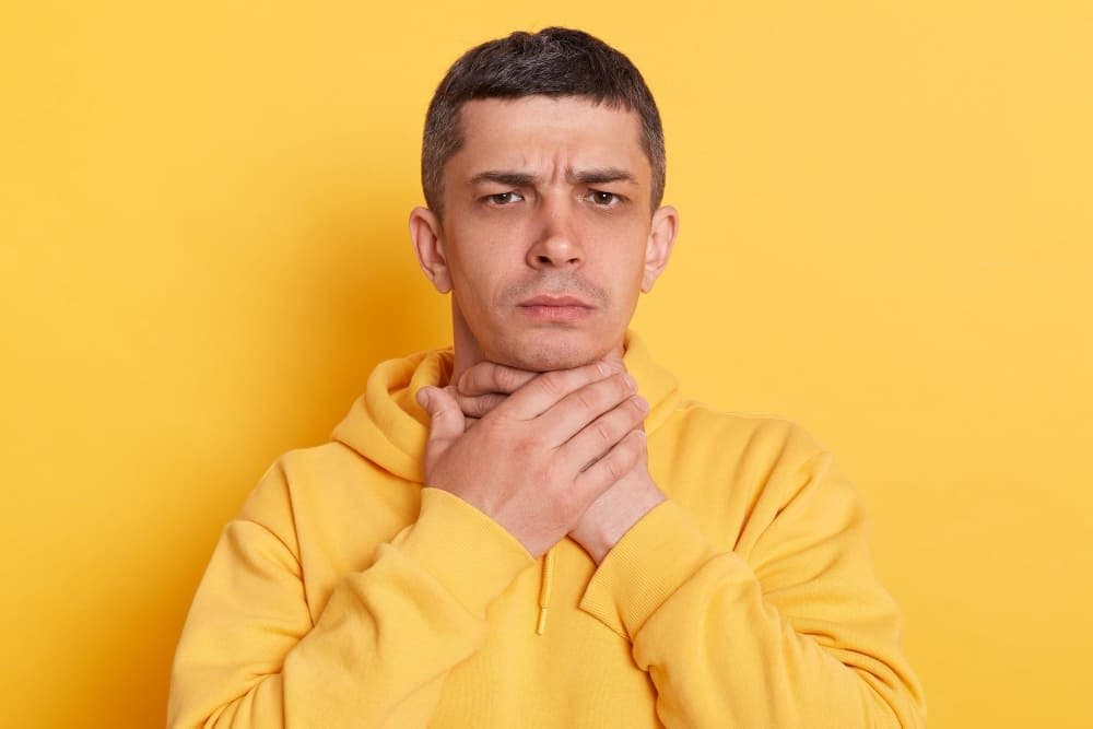 سبب التهاب الغدة الدرقية