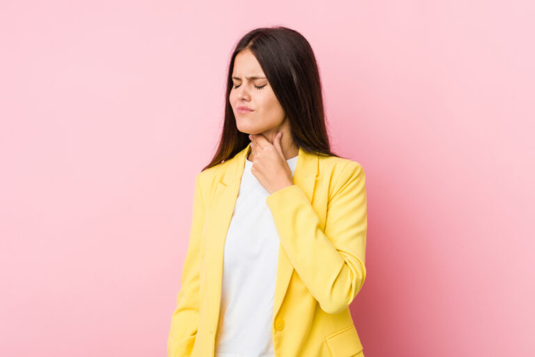 علاج سرطان الغدة الدرقية: دليلك لأفضل طرق التعافي