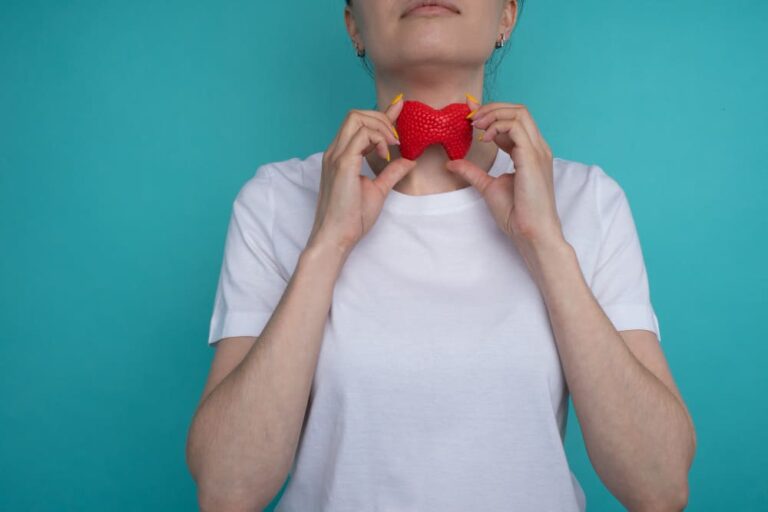 Understanding Thyroid Artery Embolization for Multinodular Goiter Treatment